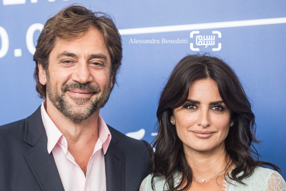 پنه لوپه کروز و خاویر باردم در فتوکال فیلم سینمایی «پابلوی دوست داشتنی»(Loving Pablo) در جشنواره فیلم ونیز